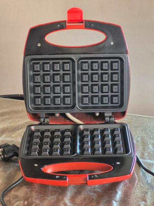 Wafelijzer rood captain Cook Electric 30.004  750watt, Witgoed en Apparatuur, Wafelijzers, Zo goed als nieuw, Ophalen of Verzenden