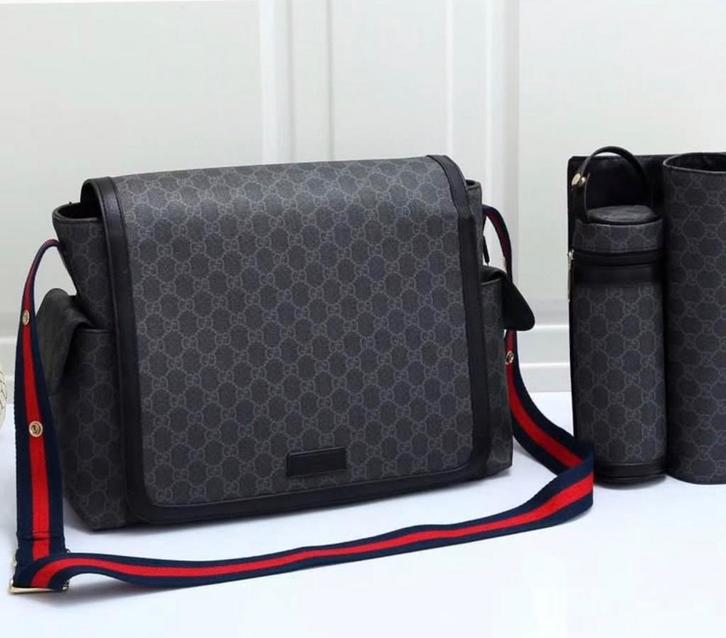 (Gucci Luiertas Nieuw - Inclusief Accessoires, Kinderen en Baby's, Luiertassen, Nieuw, Schoudertas, Ophalen