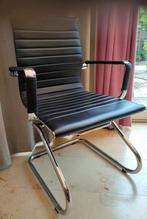 Drie Stijlvolle Stoelen. per stuk 25 euro., Huis en Inrichting, Stoelen, Gebruikt, Drie, Zwart, Ophalen of Verzenden