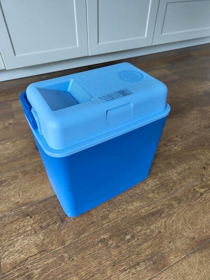 Koelbox met actieve koeling, Caravans en Kamperen, Koelboxen, Zo goed als nieuw, Koelbox, Elektrisch, Ophalen
