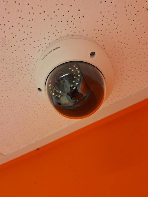 Een nog super werkende en uitziende set camera beveiliging, Computers en Software, Overige Computers en Software, Gebruikt, Ophalen of Verzenden