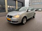Volkswagen Polo 1.4 55KW AUT 2005 Grijs, Auto's, Stof, 74 pk, 4 cilinders, Origineel Nederlands