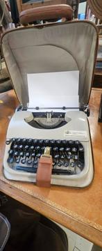 Patria typemachine met koffer, Diversen, Typemachines, Ophalen, Zo goed als nieuw