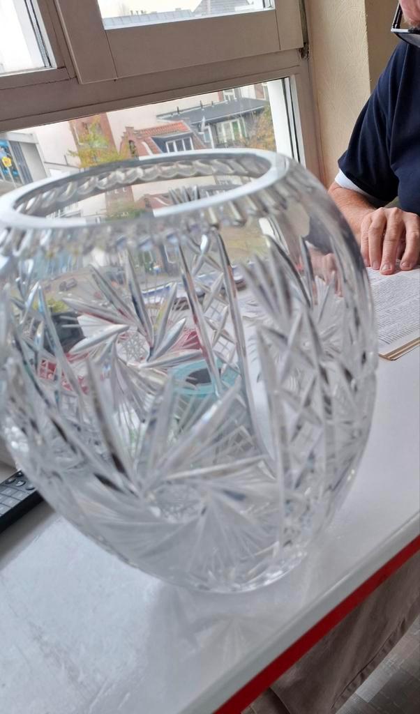 Kristallen Vaas met Mooi Design, Antiek en Kunst, Antiek | Glas en Kristal, Ophalen of Verzenden