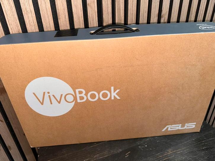 Laptop ASUS F705UA-BX674T, Computers en Software, Windows Laptops, Zo goed als nieuw, 17 inch of meer, HDD, SSD, 2 tot 3 Ghz, 4 GB