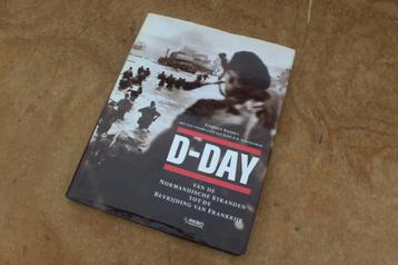 + Mooi Boek Over D-Day Met Militaria & Originele Foto’s + beschikbaar voor biedingen