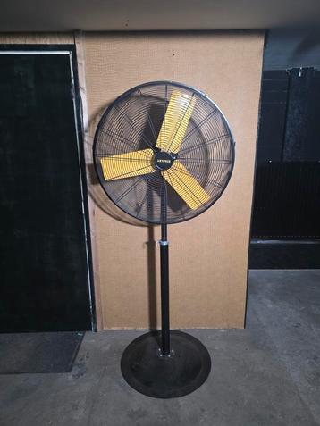 Stanley staande mega ventilator 3 standen beschikbaar voor biedingen