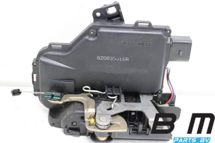 Portierslot rechtsachter Audi A2 8Z0839016A, Auto-onderdelen, Interieur en Bekleding, Gebruikt