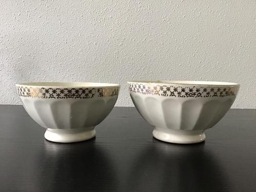 Brocante Frans spoelkom, facet geslepen, wit met gouden rand, Antiek en Kunst, Curiosa en Brocante, Ophalen of Verzenden
