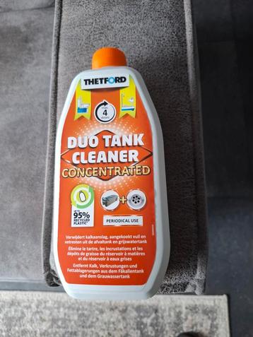 Thetford Duo Tank Cleaner Concentrated en siliconenspray beschikbaar voor biedingen