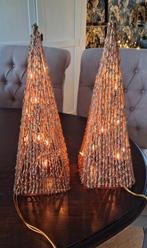 Kerst decoratie kegels  ( hoog 48 cm ), Diversen, Kerst, Ophalen of Verzenden, Zo goed als nieuw