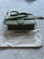 Jacquemus Le Chiquito tas - Olijfgroen, Sieraden, Tassen en Uiterlijk, Tassen | Damestassen, Ophalen of Verzenden, Zo goed als nieuw