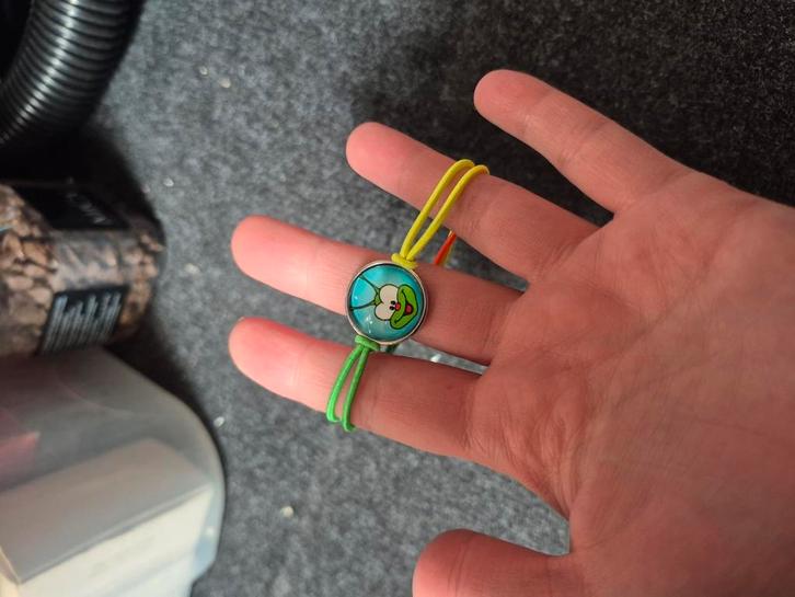 kinder armband duinen zathe spur de rups, Sieraden, Tassen en Uiterlijk, Armbanden, Zo goed als nieuw, Ophalen of Verzenden