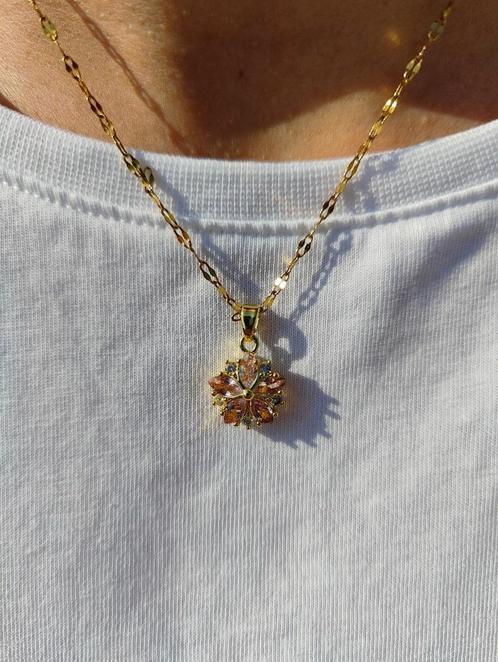 Jewelry Gouden ketting met bloemhanger sprankelend elegant, Sieraden, Tassen en Uiterlijk, Kettingen, Nieuw, Goud, Goud, Verzenden