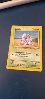 Nidoran #32 - Base Set Pokémonkaart, Hobby en Vrije tijd, Verzamelkaartspellen | Pokémon, Ophalen of Verzenden, Gebruikt, Losse kaart