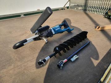 Makita DDG460ZX7 2x 18v grondboor beschikbaar voor biedingen