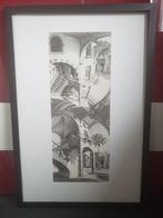 Maurits cornelis Escher boven en onder, Huis en Inrichting, Ophalen of Verzenden, 75 cm of meer, 50 tot 75 cm, Print