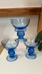 Walt Disney Mickey Mouse Blauwe Glas Ijscoupe met Stem 1990, Verzamelen, Glas en Borrelglaasjes, Ophalen of Verzenden, Zo goed als nieuw