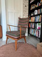 Zweeds vintage spijlen fauteuil, Huis en Inrichting, Fauteuils, Ophalen, Hout, Gebruikt, 75 tot 100 cm