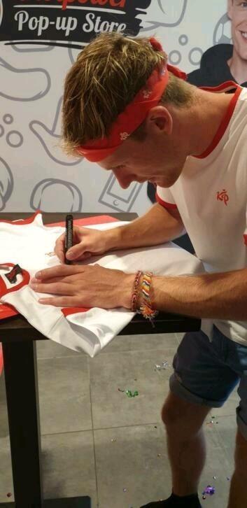 Knolpower T-shirt Gesigneerd, Verzamelen, Sportartikelen en Voetbal, Zo goed als nieuw, Shirt, Overige sporten, Ophalen of Verzenden