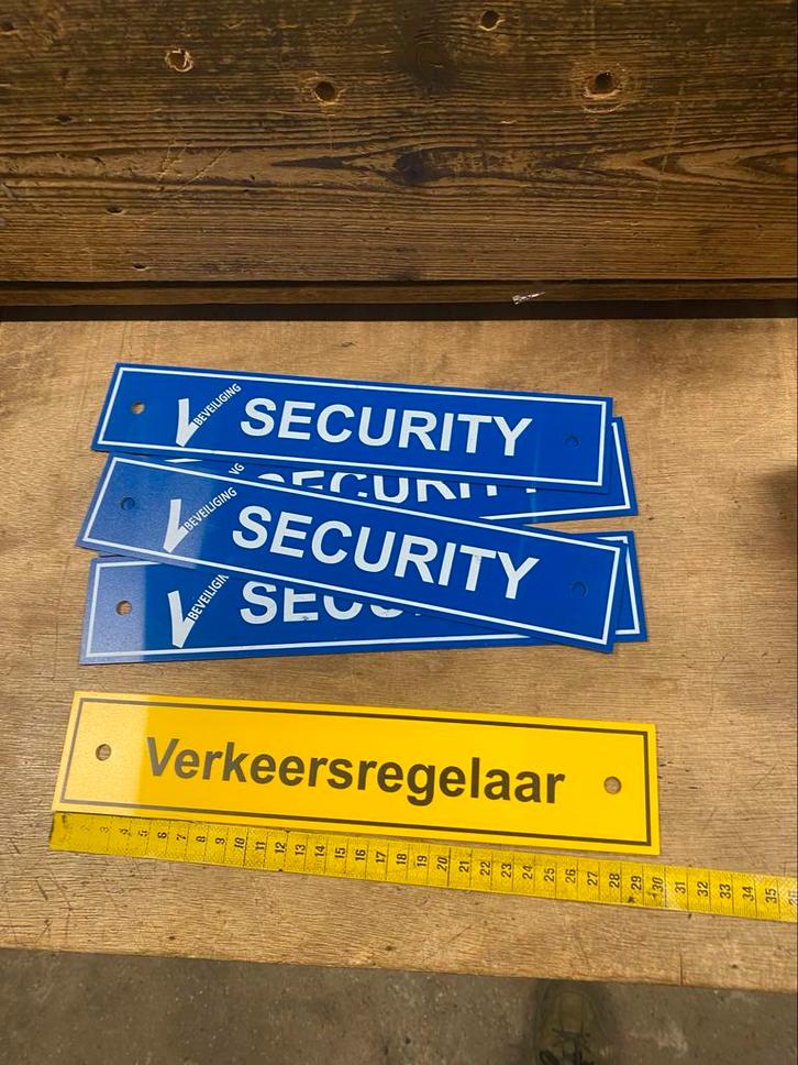 security of verkeersregelaar auto bordje. Ca 30x7 cm, Kleding | Heren, Carnavalskleding en Feestkleding, Zo goed als nieuw, Overige maten
