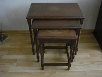 bijzet tafeltjes Eiken (s stuks) beschikbaar voor biedingen