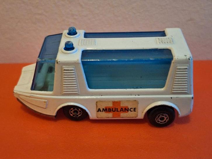 Matchbox/Lesney Superfast No. 46 Ambulance Stretcha Fetcha, Hobby en Vrije tijd, Modelauto's | Overige schalen, Gebruikt, Auto