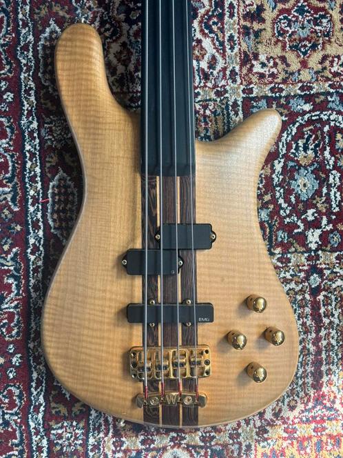 Warwick 1989 Streamer fretless / fretloos stage 1, Muziek en Instrumenten, Snaarinstrumenten | Gitaren | Bas, Gebruikt, Elektrisch