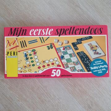 Vintage spellendoos (diverse spellen) beschikbaar voor biedingen