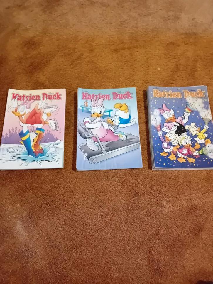 3 Complete jaargangen 42 stuks katrien duck 2019 2020 2021, Boeken, Stripboeken, Gelezen, Complete serie of reeks, Ophalen of Verzenden