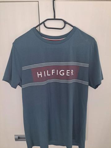 Merk T-shirts beschikbaar voor biedingen