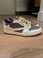 Air Jordan 1 x Travis Scott Low 'Reverse Mocha maat 44, Kleding | Heren, Schoenen, Ophalen of Verzenden, Zo goed als nieuw, Bruin