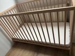 IKEA SNIGLAR babybed incl.matras – naturel houtkleur, Ophalen, Zo goed als nieuw, Ledikant