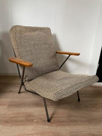 Koene Oberman fauteuil voor Gelderland 1954 beschikbaar voor biedingen