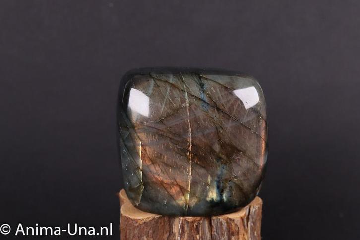 Labradoriet, Verzamelen, Mineralen en Fossielen, Mineraal, Ophalen of Verzenden
