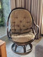 Vintage manou rotan draaistoel met olijfgroen ribstof kussen, Huis en Inrichting, Ophalen, Gebruikt, Riet of Rotan, 50 tot 75 cm