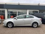 Toyota AVENSIS 1.8 VVT-i Dynamic Clima Cruise bluetooth Trek, Voorwielaandrijving, 15 km/l, Origineel Nederlands, Bedrijf