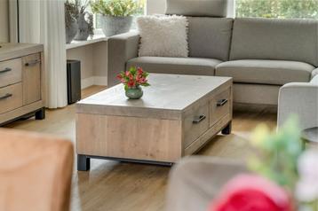Salontafel beschikbaar voor biedingen