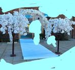 Trouwboog +2 x  bloemen toef decoratie bloemenboog trouwerij, Ophalen