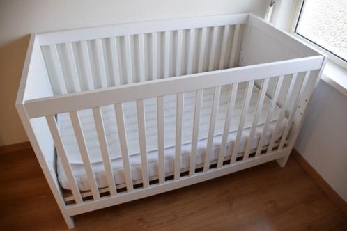 Complete Babykamer met ombouw naar peuterbed, Kinderen en Baby's, Kinderkamer | Complete kinderkamers, Zo goed als nieuw, Jongetje of Meisje
