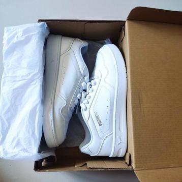 sportschoenen beschikbaar voor biedingen