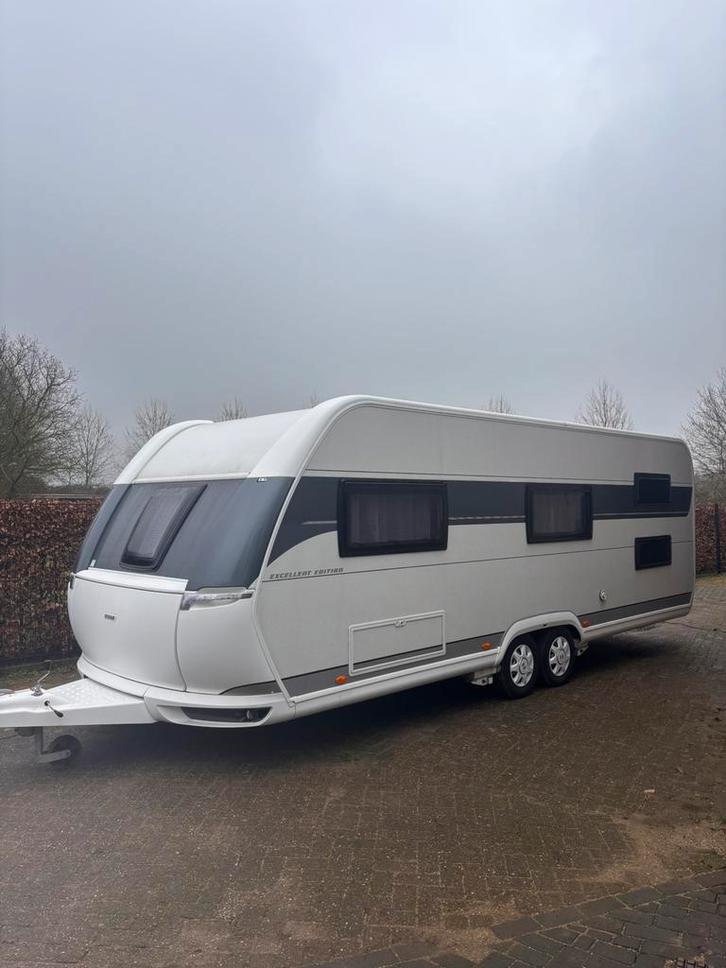 Hobby 650 KMFE Excellent Edition 2022, Caravans en Kamperen, Caravans, Bedrijf, meer dan 6, 1500 - 2000 kg, Rondzit, Hobby, Lengtebed
