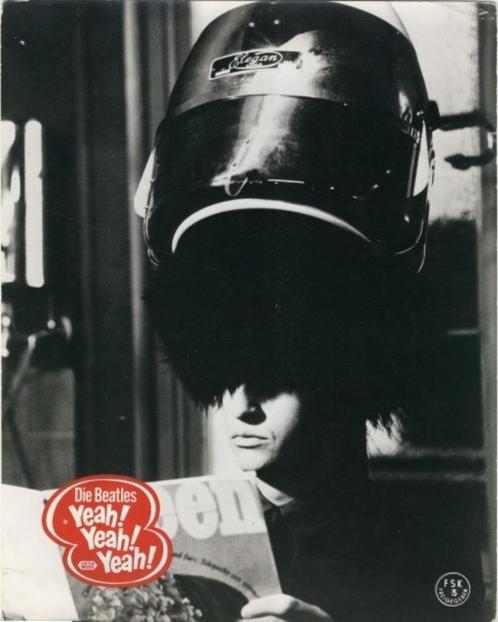 THE BEATLES FILM LOBBY CARD A HARD DAY'S NIGHT 1964, Verzamelen, Overige Verzamelen, Gebruikt, Verzenden
