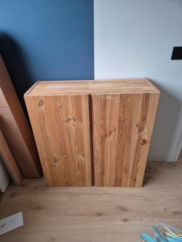 Houten kast met deuren (Ikea Ivar) - afbeelding 1