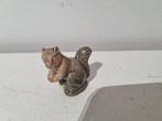Oudje porselein beeldje eekhoorn 3cm bijna gratis, Ophalen of Verzenden, Zo goed als nieuw, Dier