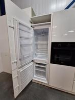 Complete Nieuwe keuken met apparatuur - Keuken Hadisha, Huis en Inrichting, Keuken | Complete keukens, Wit, Hoekkeuken, Nieuw