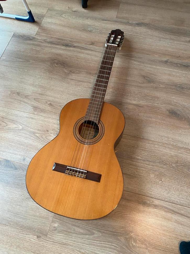 Mervi Klassieke Gitaar - Mod. 12, Muziek en Instrumenten, Snaarinstrumenten | Gitaren | Akoestisch, Gebruikt, Klassieke of Spaanse gitaar