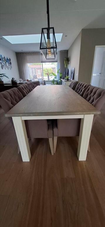 Eethoek beschikbaar voor biedingen