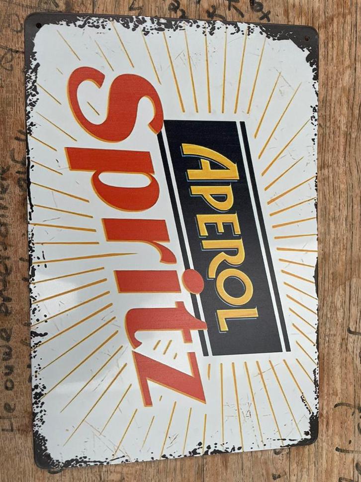 Aperol spritz EmailleBordje • Mancave / Bar / Café decoratie, Verzamelen, Merken en Reclamevoorwerpen, Nieuw, Reclamebord, Ophalen of Verzenden