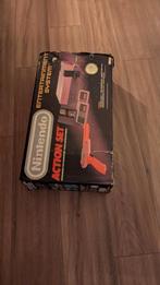 Nintendo action set in doos met mario 1 en duckhunt, Spelcomputers en Games, Spelcomputers | Nintendo NES, Ophalen of Verzenden